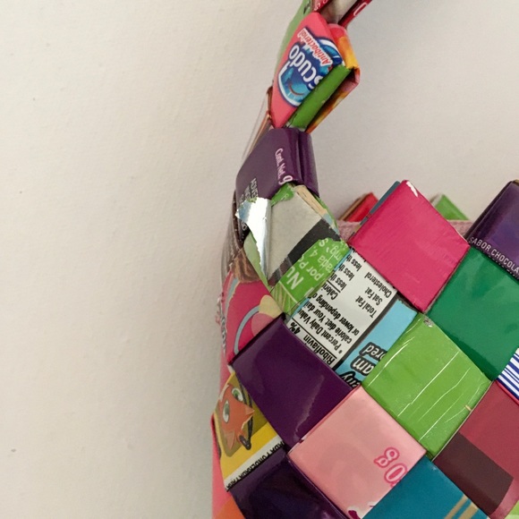 🍬🍭Small Multi Colored Candy Wrapper Purse 🍬🍭 - Picture 3 of 6